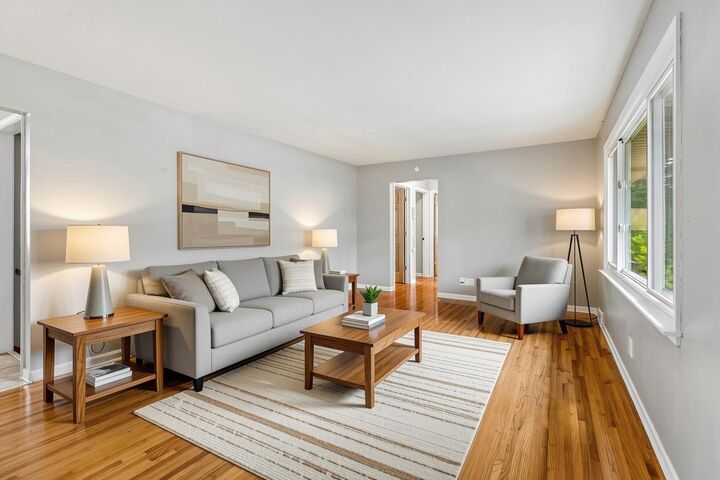 Property Photo: 3845 Vera Cruz Avenue N MN 55422
