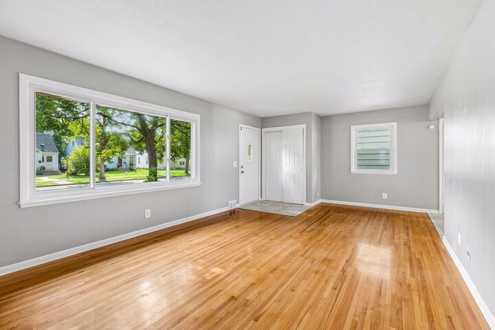 Property Photo:  3845 Vera Cruz Avenue N  MN 55422 