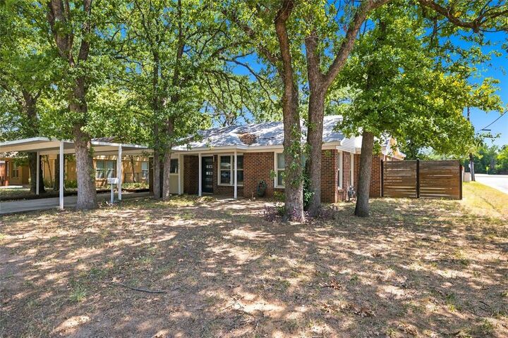 Property Photo:  720 Thersa Drive  TX 76114 