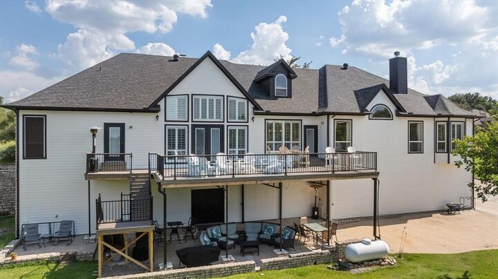 Property Photo: 6410 Westover Drive TX 76049