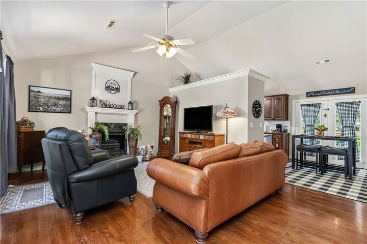 Property Photo:  22549 E War Eagle Road  AR 72764 