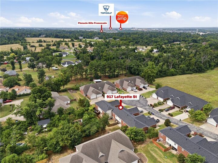 Property Photo:  917 S Lafayette Street  AR 72758 