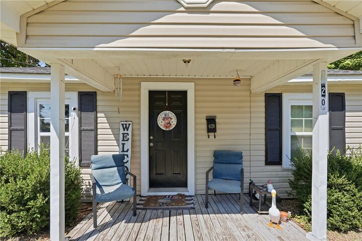 Property Photo: 620 S Front Street AR 72834