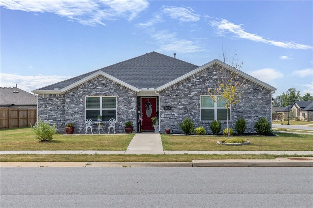 Property Photo: 1025 Domingo Avenue AR 72745