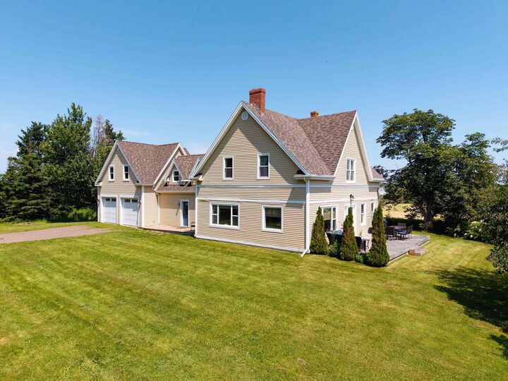 Property Photo: 203 Hyde Point Road PE C0A 1H1
