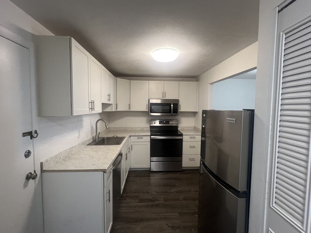 Property Photo:  45 Belle Isle 24  MA 02151 