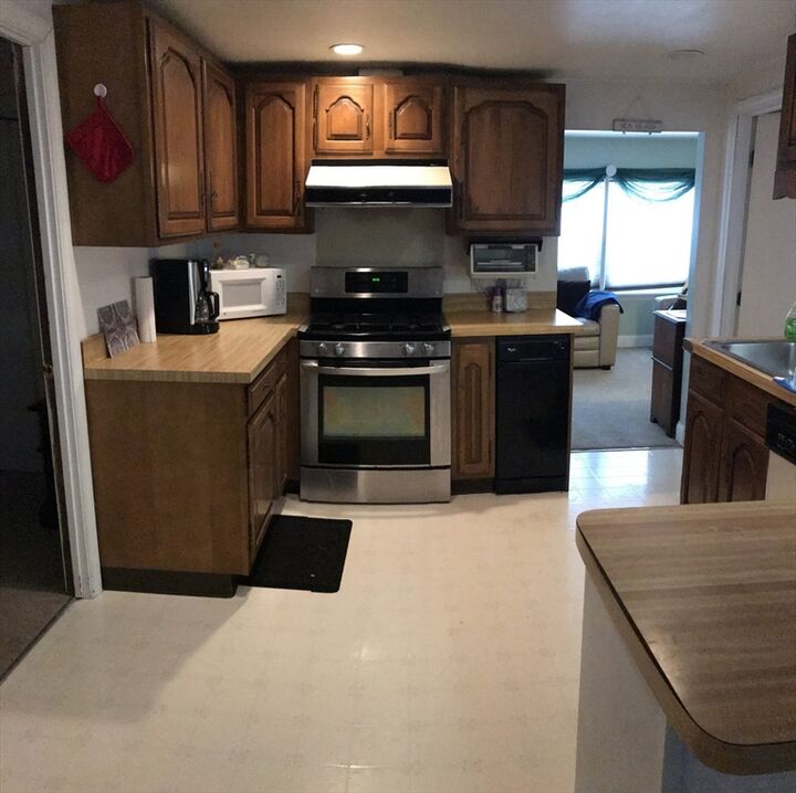 Property Photo:  27 McArthur Ln Winter  MA 02050 