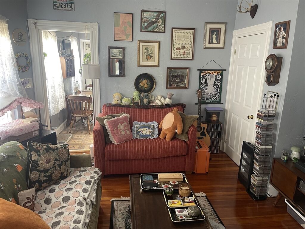 Property Photo:  142 Vernal St 2L  MA 02149 