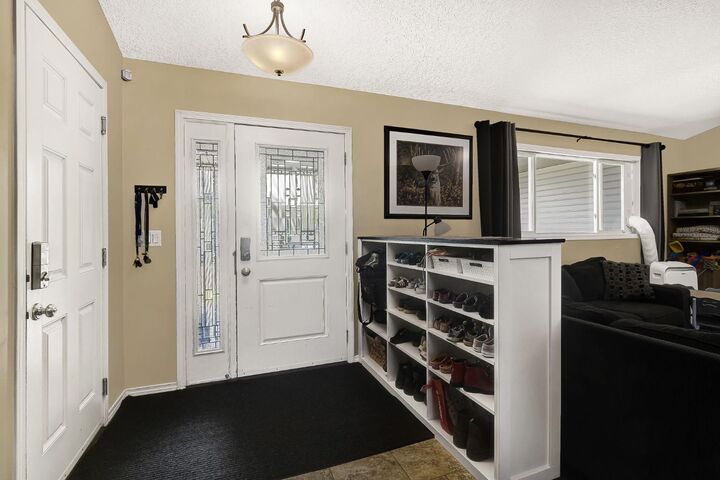 Property Photo: 9708 77 Avenue AB T8V 3Y8