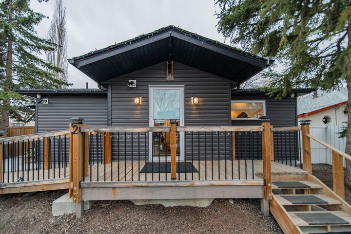 Property Photo: 2 Elk Avenue AB T1S 1J8