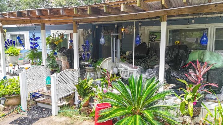 Property Photo: 8529 Stockdale Ave FL 32514