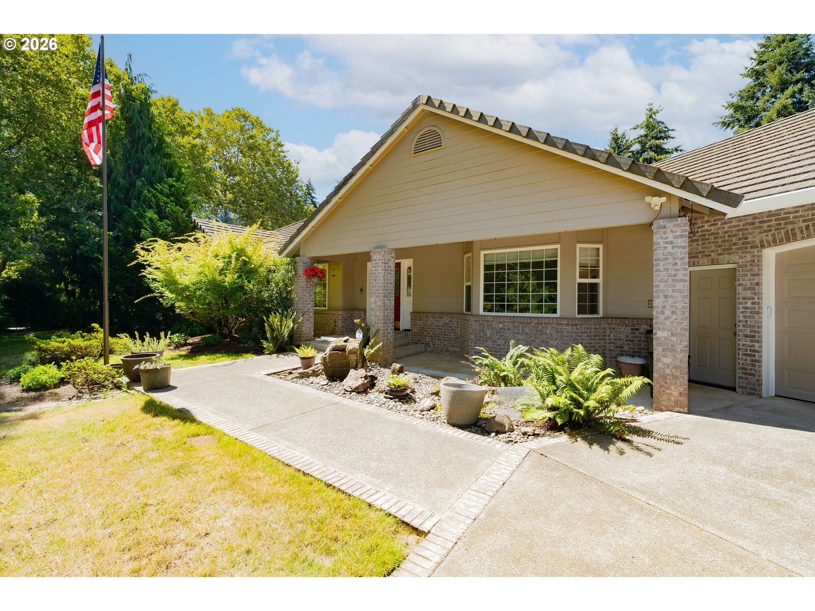 Property Photo:  10800 NW 13th Pl  WA 98685 