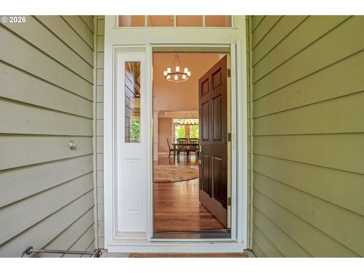 Property Photo: 3432 Chelan Dr OR 97068