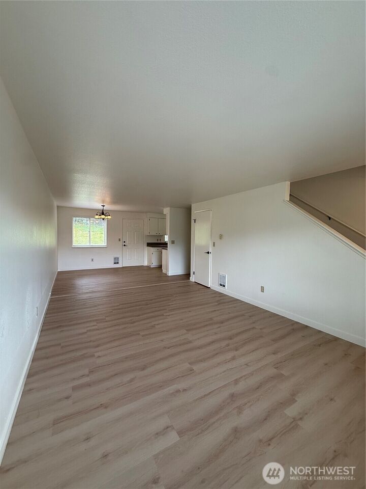 Property Photo:  7511  67th Avenue NE 1  WA 98270 