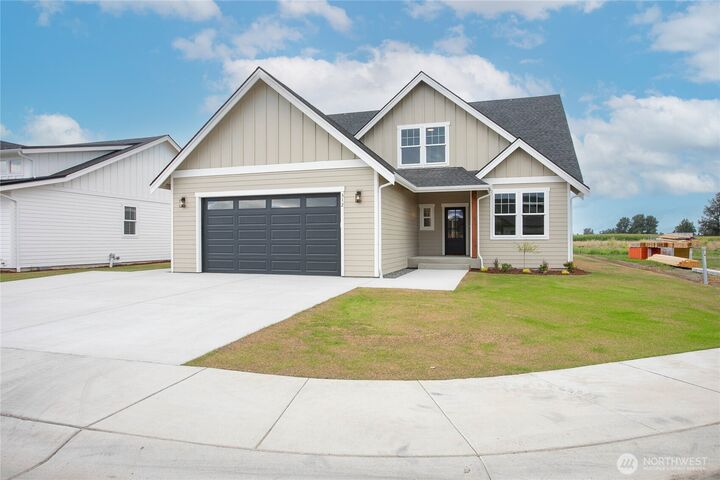Property Photo: 312 W 3rd Street WA 98247