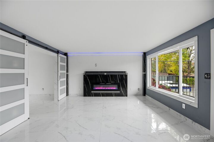 Property Photo: 748 S Cloverdale Street 8 WA 98108