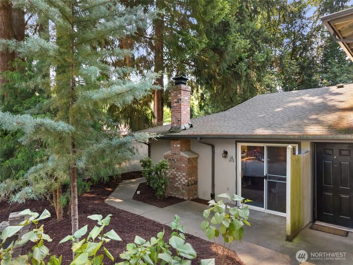 Property Photo:  4511  Lexington Place NE 4A  WA 98516 