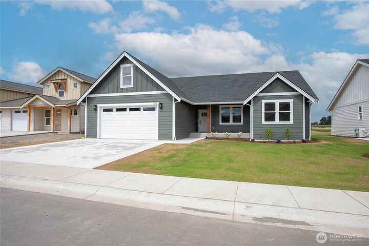 Property Photo: 320 W 3rd Street WA 98247