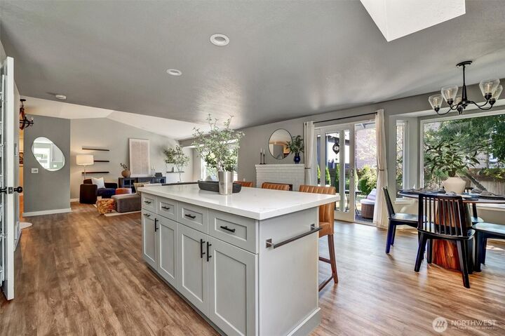Property Photo: 4830 154th Place SW WA 98026