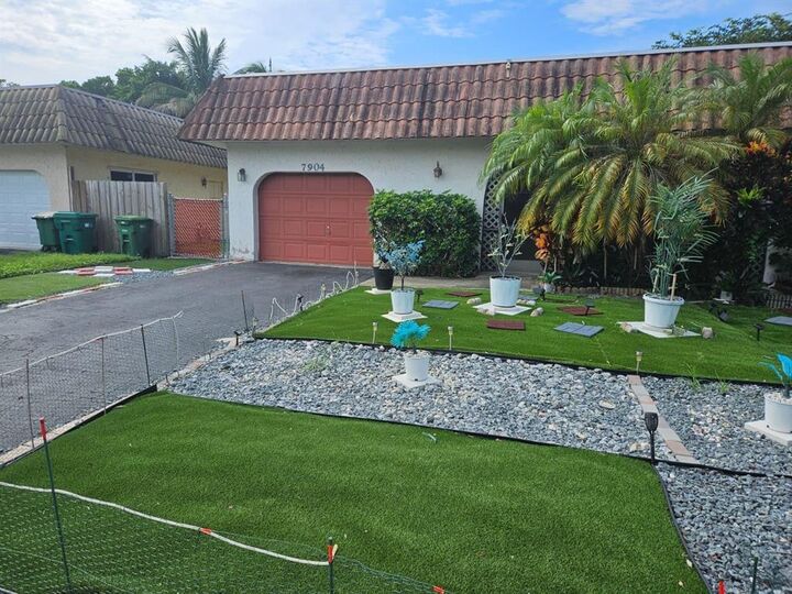 Property Photo:  7904 NW 70th Court 1  FL 33321 