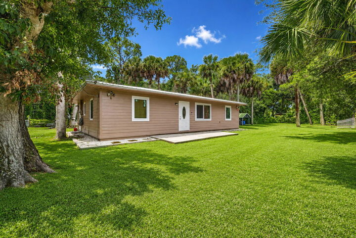 Property Photo:  6868 E Center Street  FL 34974 