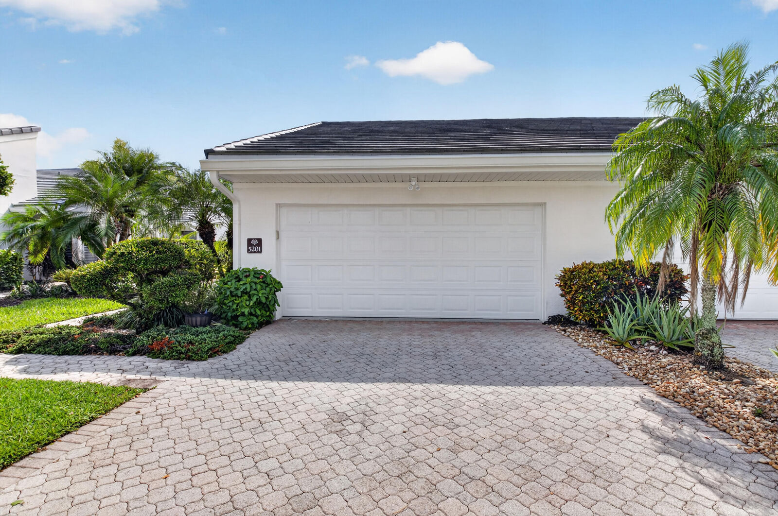 Property Photo:  19950 Sawgrass Lane 5201  FL 33434 
