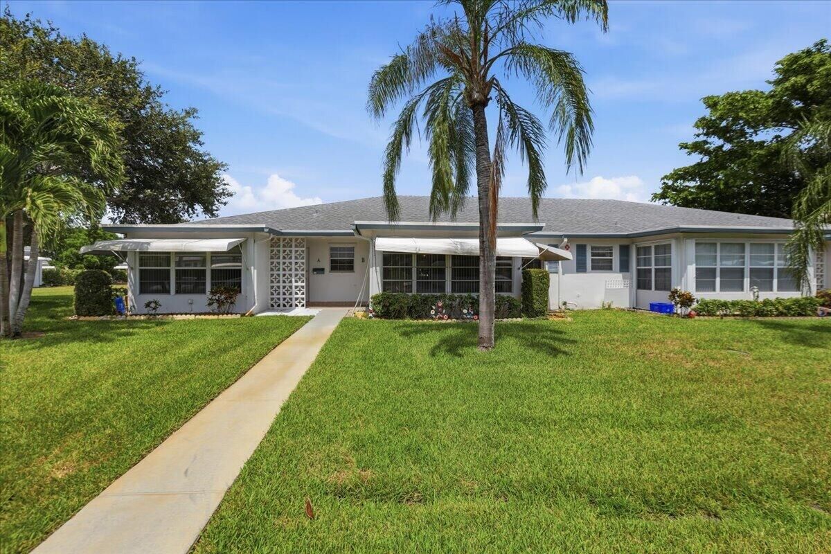 Property Photo: 1172 S Drive Circle B FL 33445