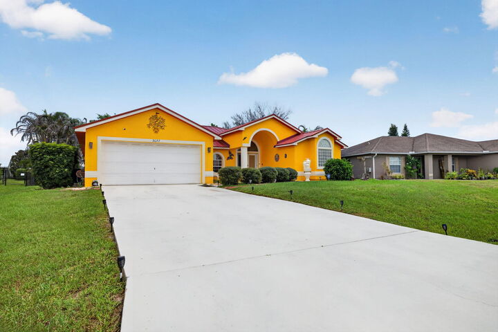 Property Photo:  3077 SE Galt  FL 34984 