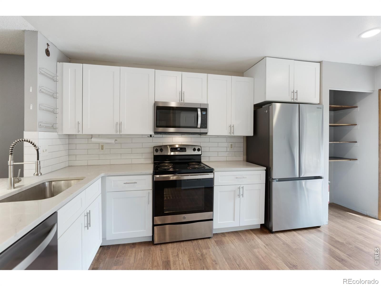 Property Photo:  2844 Snowberry Place  CO 80537 