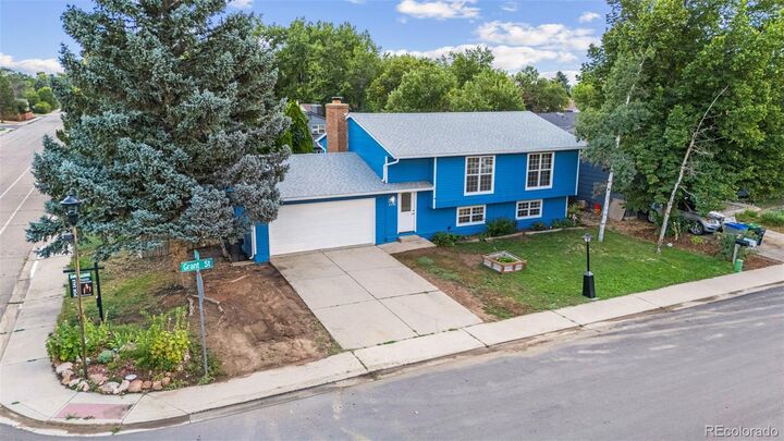Property Photo:  2244 Grant Street  CO 80501 