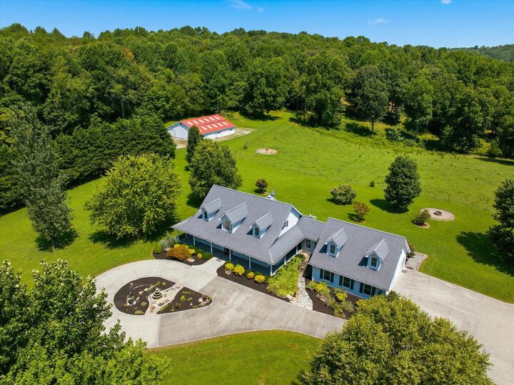 Property Photo: 410 County Road 264 TN 37826
