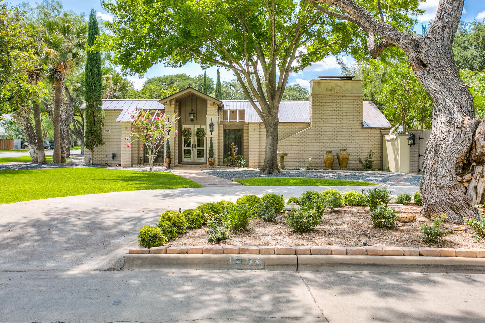 Property Photo:  1525 Paseo De Vaca Street  TX 76901 