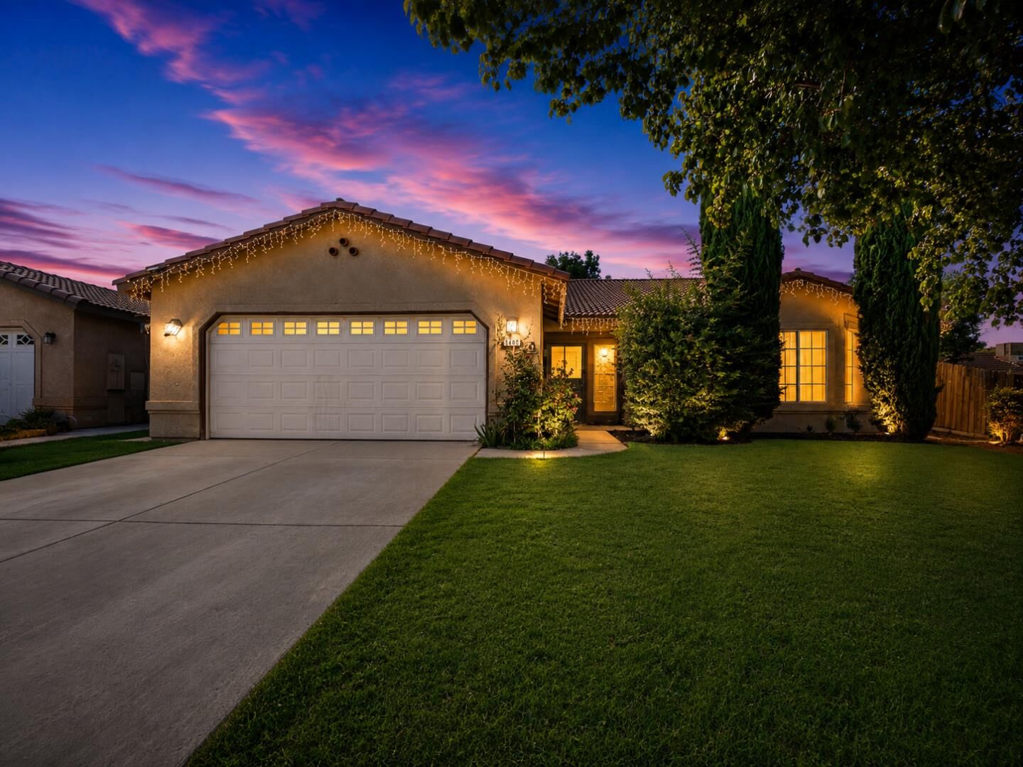 Property Photo: 1860 Shamrock Court CA 93280