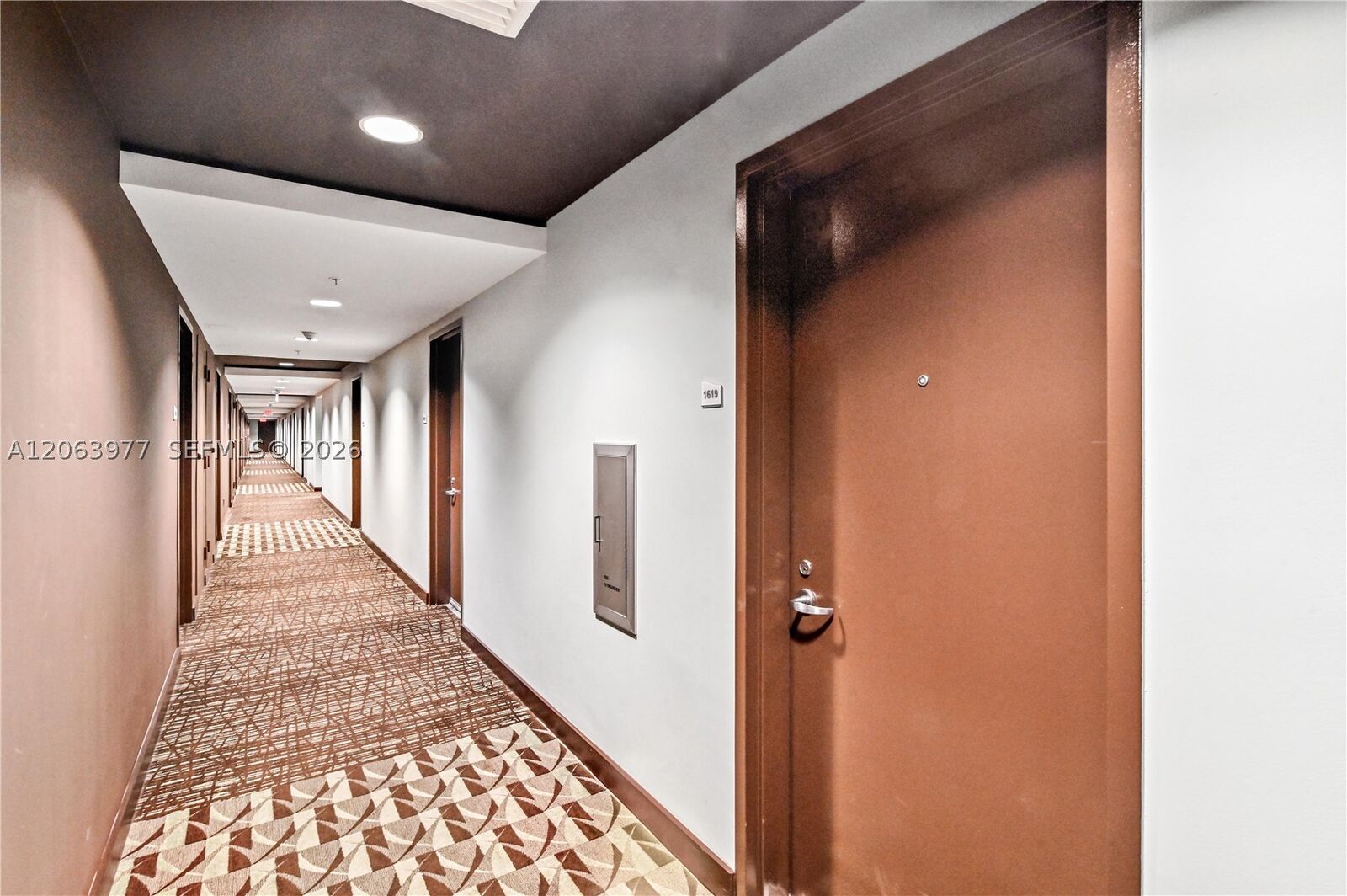 Property Photo:  60 SW 13th St 1619  FL 33130 