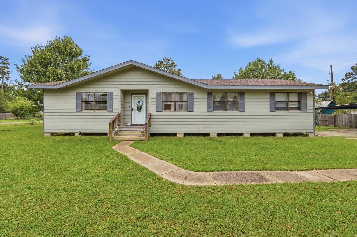 Property Photo: 9182 3rd St. TX 77657