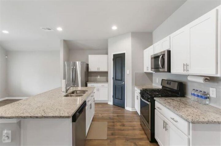 Property Photo: 3920 W Savannah Lakes Drive W LA 70607