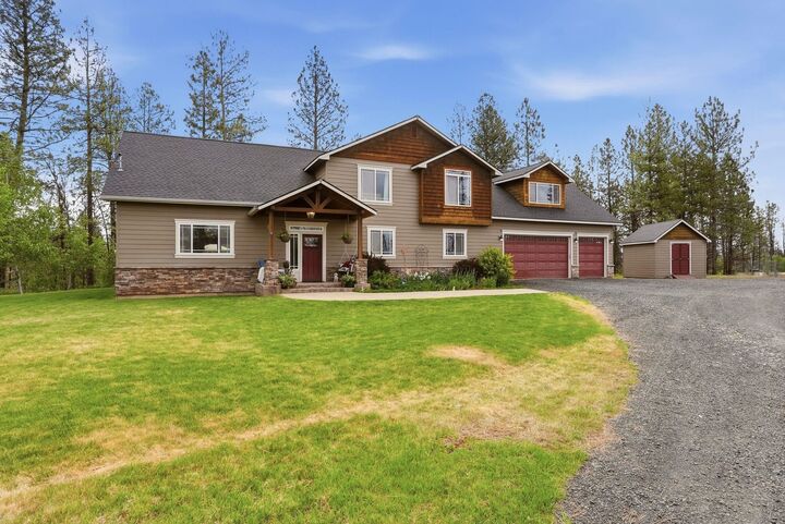 Property Photo: 19303 W Penners Ln WA 99004