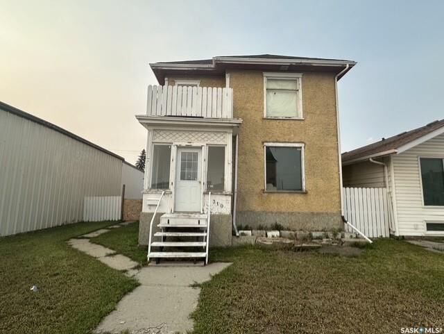 Property Photo: 310 High Street W SK S6H 1S9