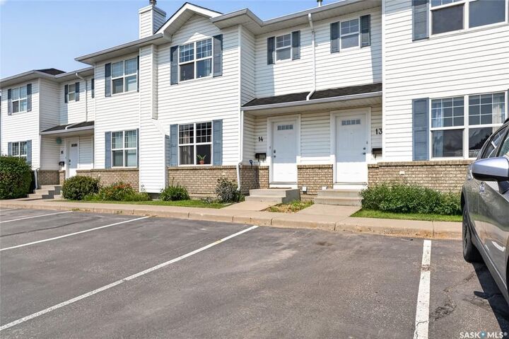 Property Photo: 102 Pawlychenko Lane 13 SK S7V 1G9
