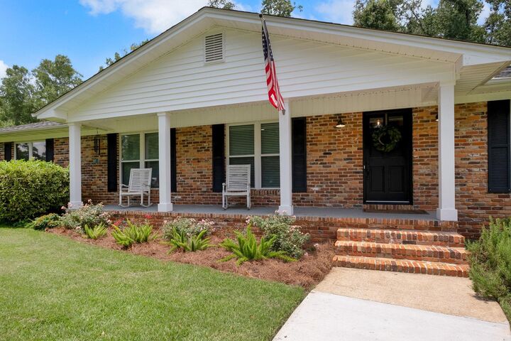 Property Photo:  4034 Delvin Drive  FL 32309 