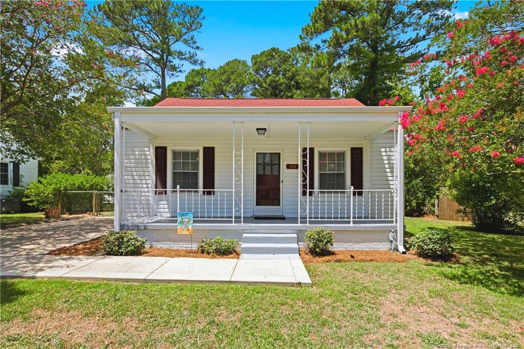 Property Photo: 211 Willborough Avenue NC 28303