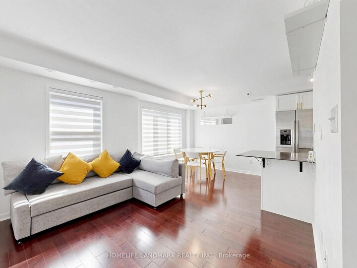 Property Photo:  29 Frances Loring Lane 4  ON M4M 3E8 