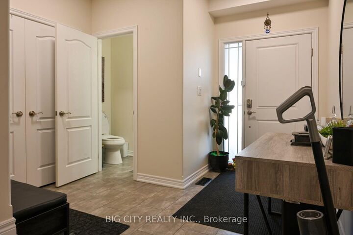 Property Photo: 45 Dorchester Boulevard 23 ON L2M 0C4