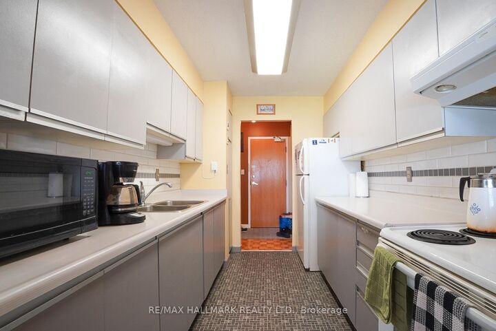 Property Photo:  3734 St Clair Avenue E 203  ON M1M 1T7 