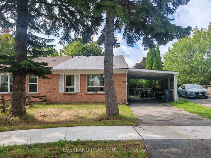 18 Camberley Court — photo 1