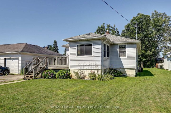 Property Photo: 178 Balaclava Street ON N5P 3E3
