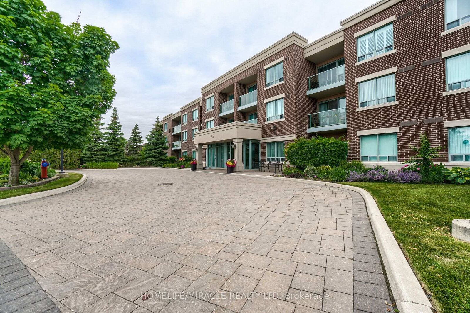 Property Photo:  55 Via Rosedale Road 105  ON L6R 0V1 