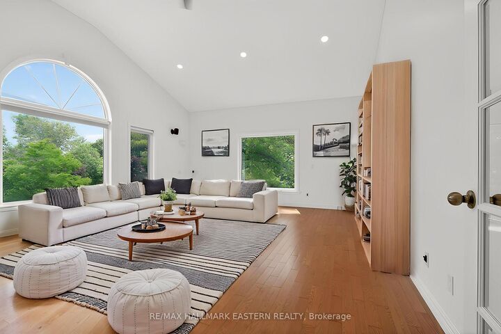 Property Photo: 4038 Spring Road ON L1A 3V6