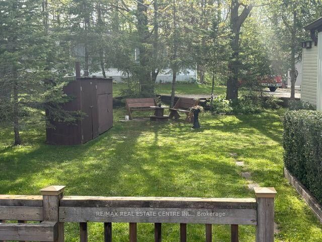 Property Photo: 21 Maple Grove Village Road ON N0C 1B0