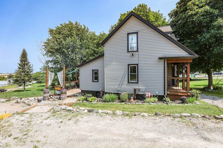 Property Photo: 3745 King Street ON L0R 2C0